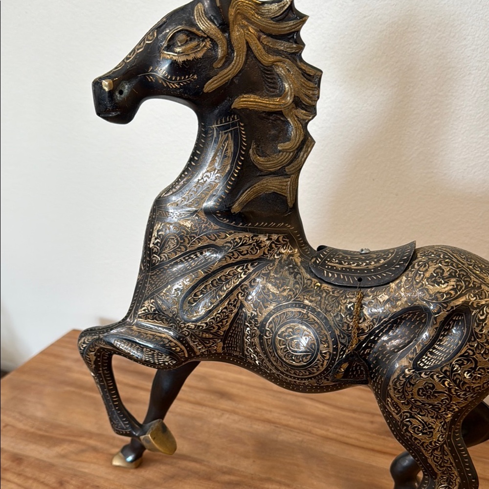 Damascene Horse Sculpture - Picture 13 of 16